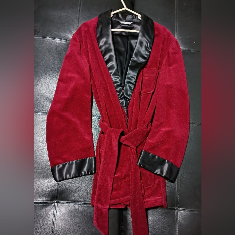 Vintage Charles Rabin NY Men’s Smoking Jacket – Red w/ Black Trim, Belted – Sz L